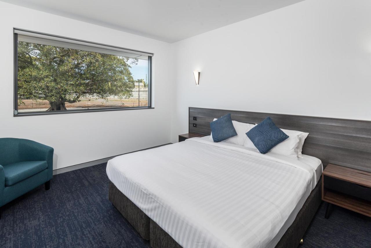 Thornton Executive Hotel Maitland Extérieur photo